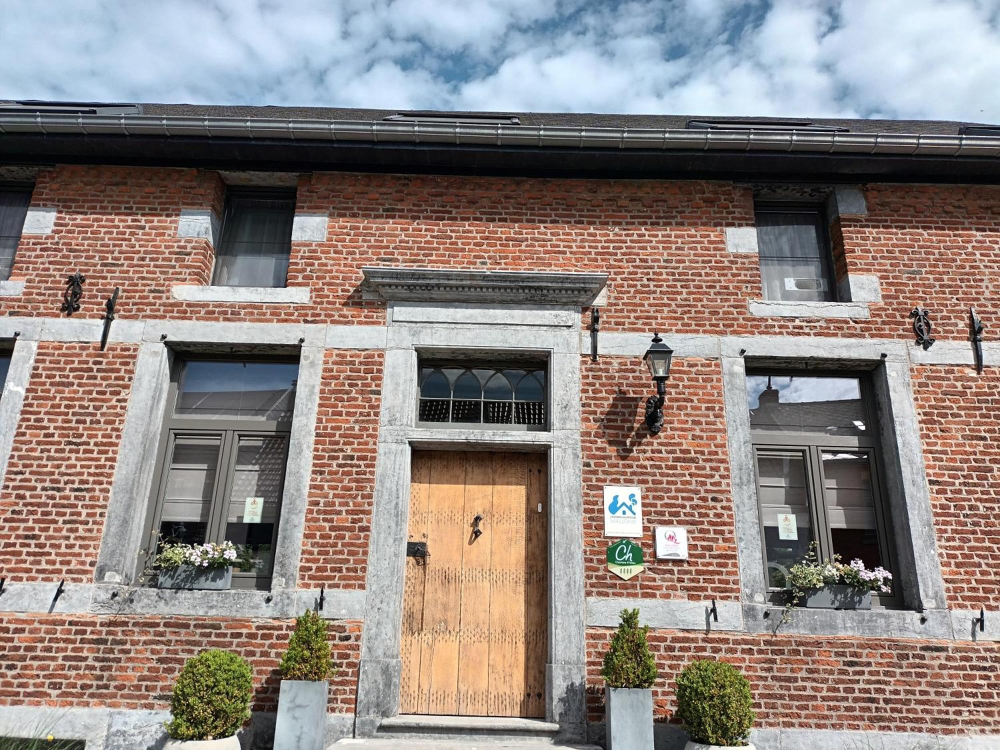 Bed and Breakfast Le Relais De La Motte Soignies Exterior foto